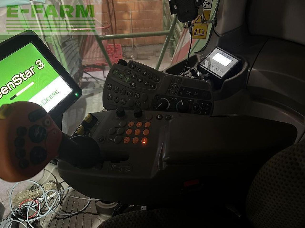 John Deere t670 - Θεριζοαλωνιστική μηχανή: φωτογραφία 5 John Deere t670 - Θεριζοαλωνιστική μηχανή: φωτογραφία 5