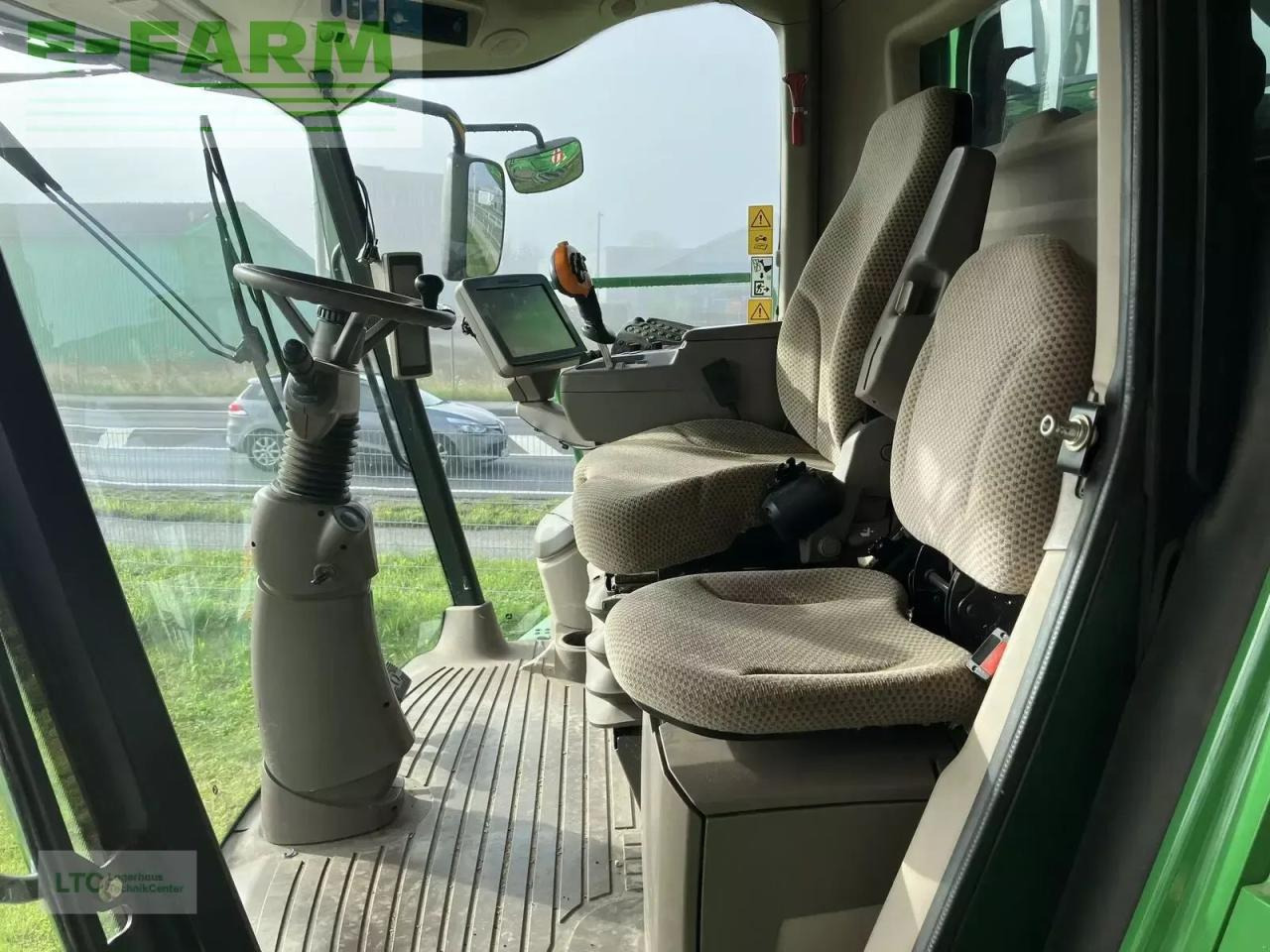 John Deere t670 - Θεριζοαλωνιστική μηχανή: φωτογραφία 2 John Deere t670 - Θεριζοαλωνιστική μηχανή: φωτογραφία 2