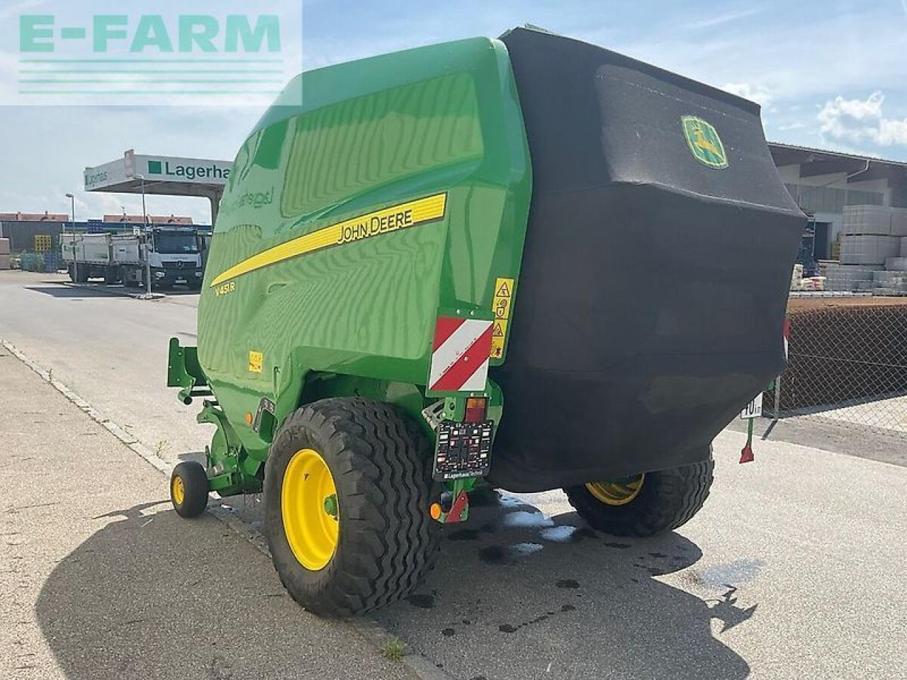John Deere v451r - Χορτοδετική μηχανή τετράγωνες μπάλες: φωτογραφία 3 John Deere v451r - Χορτοδετική μηχανή τετράγωνες μπάλες: φωτογραφία 3