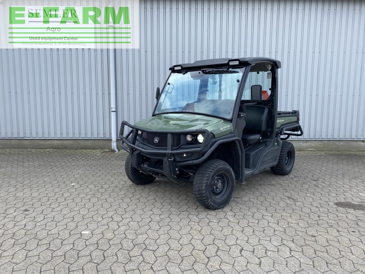 John Deere xuv865m - Τρακτέρ: φωτογραφία 1 John Deere xuv865m - Τρακτέρ: φωτογραφία 1