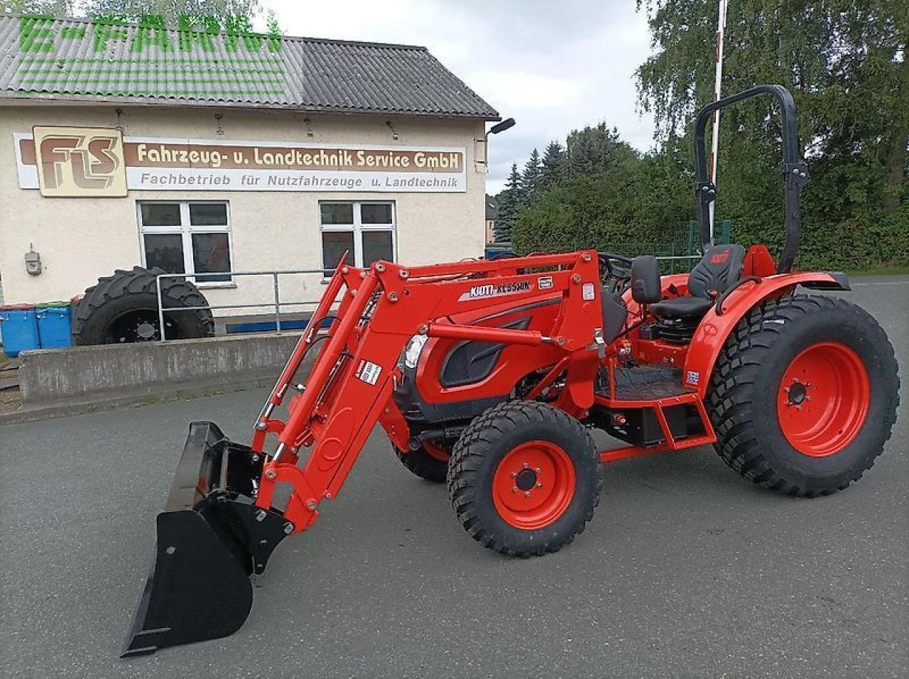 Kioti dk 4520 hs-eu - Τρακτέρ: φωτογραφία 1 Kioti dk 4520 hs-eu - Τρακτέρ: φωτογραφία 1