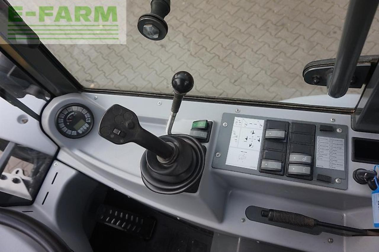 Kramer 750 - Μίνι εκσκαφέας: φωτογραφία 5 Kramer 750 - Μίνι εκσκαφέας: φωτογραφία 5