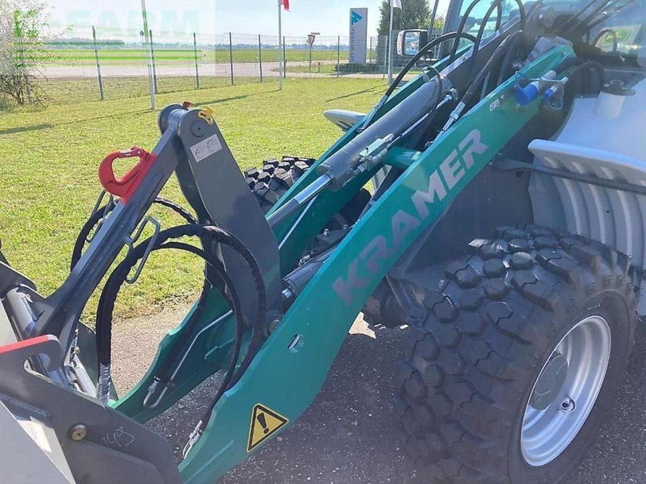 Kramer kl43.8l - Μίνι εκσκαφέας: φωτογραφία 4 Kramer kl43.8l - Μίνι εκσκαφέας: φωτογραφία 4