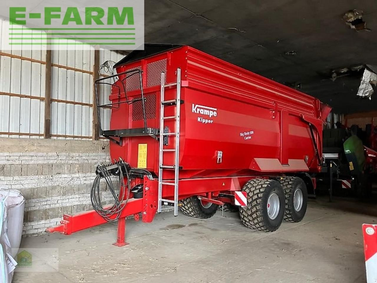 Krampe big body bb 600 + canagro schnecke df1315 - Ανατρεπόμενη ρυμούλκα για τρακτέρ: φωτογραφία 1 Krampe big body bb 600 + canagro schnecke df1315 - Ανατρεπόμενη ρυμούλκα για τρακτέρ: φωτογραφία 1