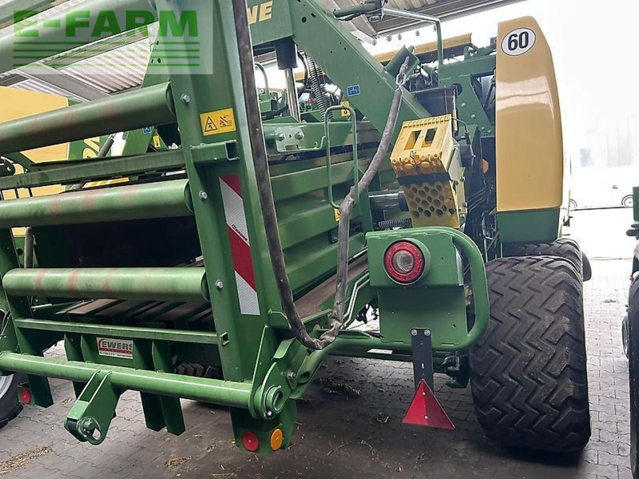 Krone big pack 1270 - Χορτοδετική μηχανή τετράγωνες μπάλες: φωτογραφία 4 Krone big pack 1270 - Χορτοδετική μηχανή τετράγωνες μπάλες: φωτογραφία 4