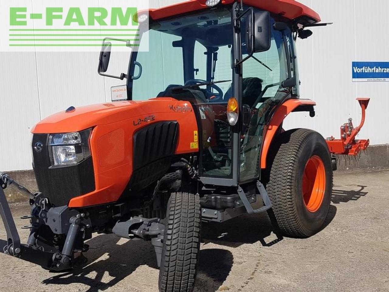 Kubota l2-452 dc - Τρακτέρ: φωτογραφία 2 Kubota l2-452 dc - Τρακτέρ: φωτογραφία 2