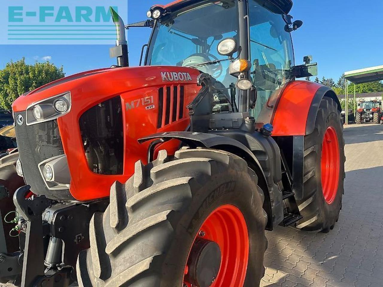 Kubota m7151 - Τρακτέρ: φωτογραφία 3 Kubota m7151 - Τρακτέρ: φωτογραφία 3