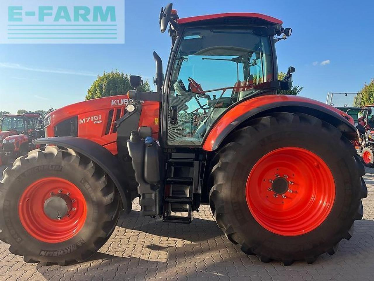 Kubota m7151 - Τρακτέρ: φωτογραφία 2 Kubota m7151 - Τρακτέρ: φωτογραφία 2