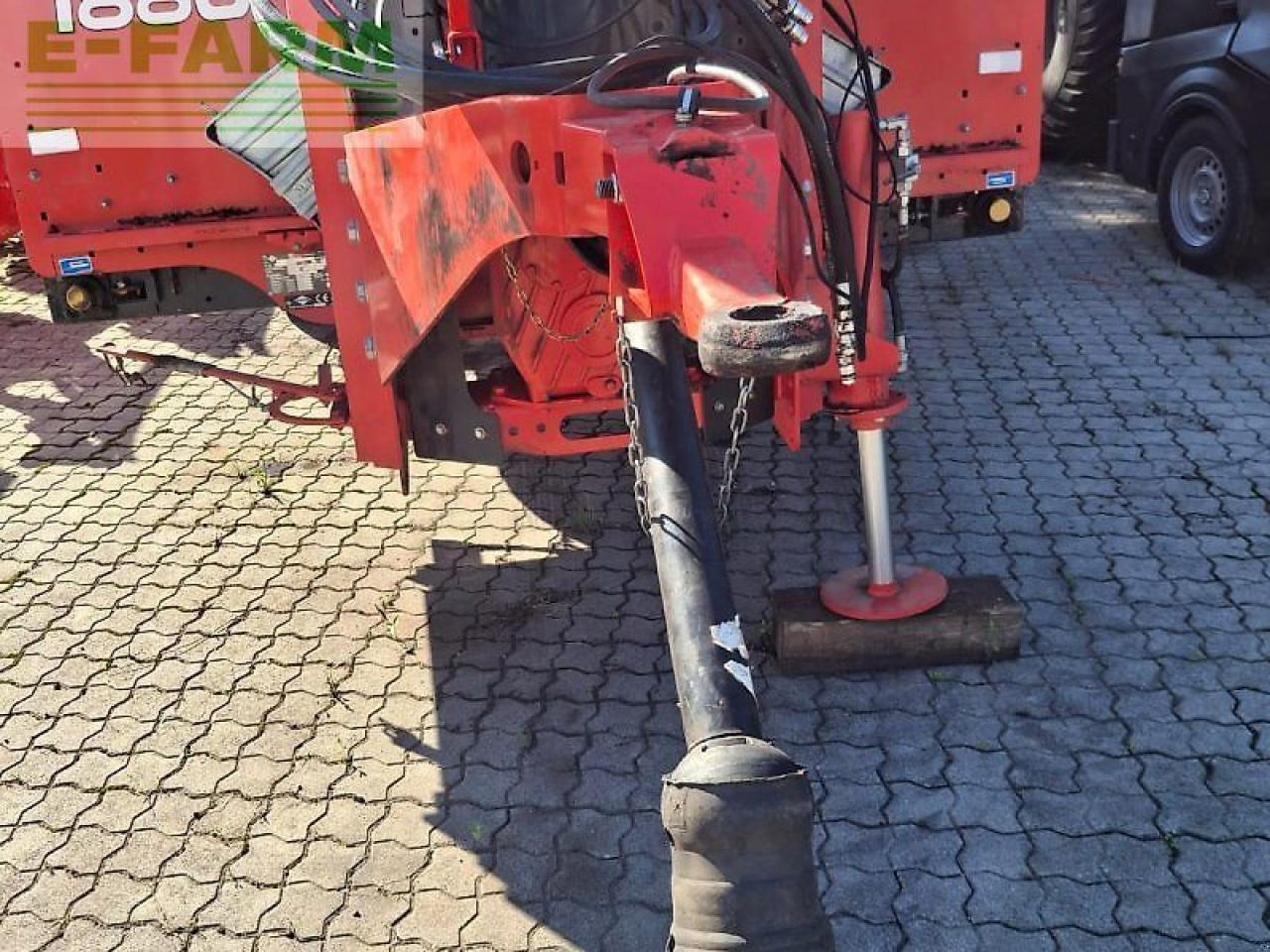 Kuhn 1880 profile - Μηχανηματα κτηνοτροφιασ: φωτογραφία 4 Kuhn 1880 profile - Μηχανηματα κτηνοτροφιασ: φωτογραφία 4