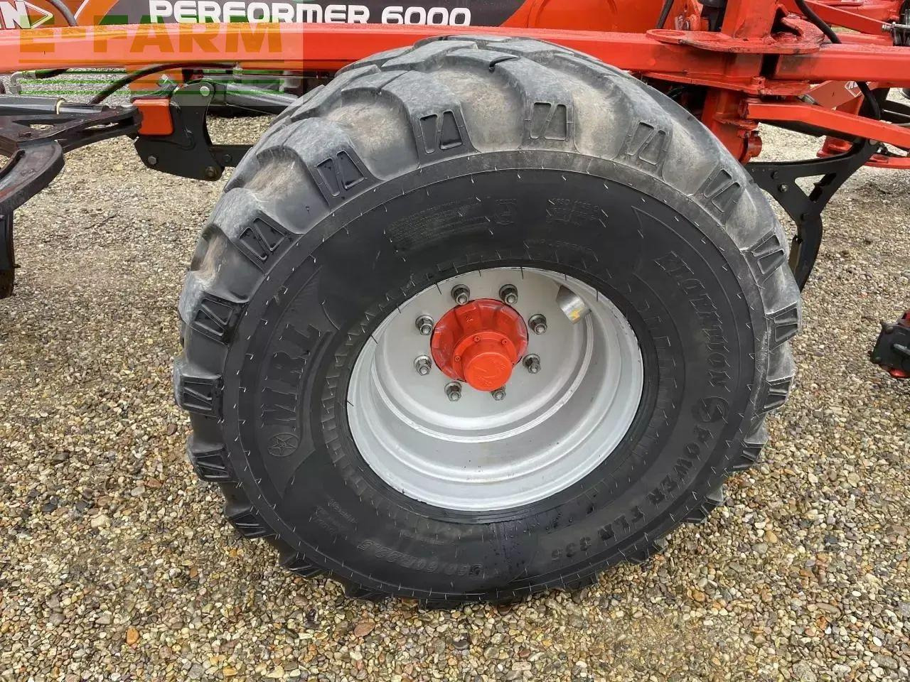 Σπαρτική με σβάρνα Kuhn performer 6000: φωτογραφία 7