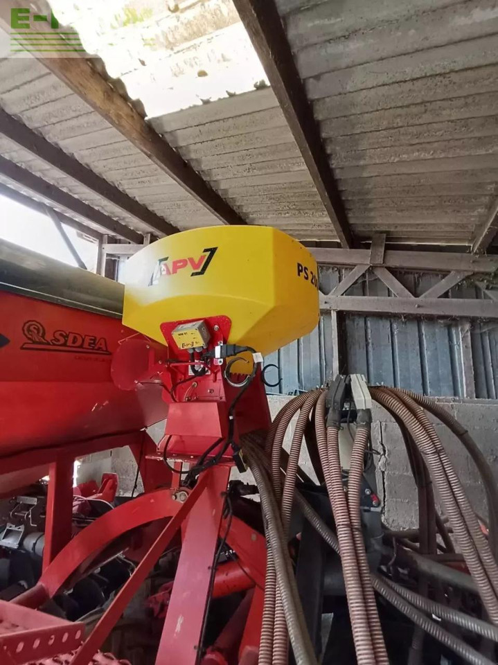 Kuhn speedliner - Σπαρτική μηχανή ακριβείας: φωτογραφία 5 Kuhn speedliner - Σπαρτική μηχανή ακριβείας: φωτογραφία 5