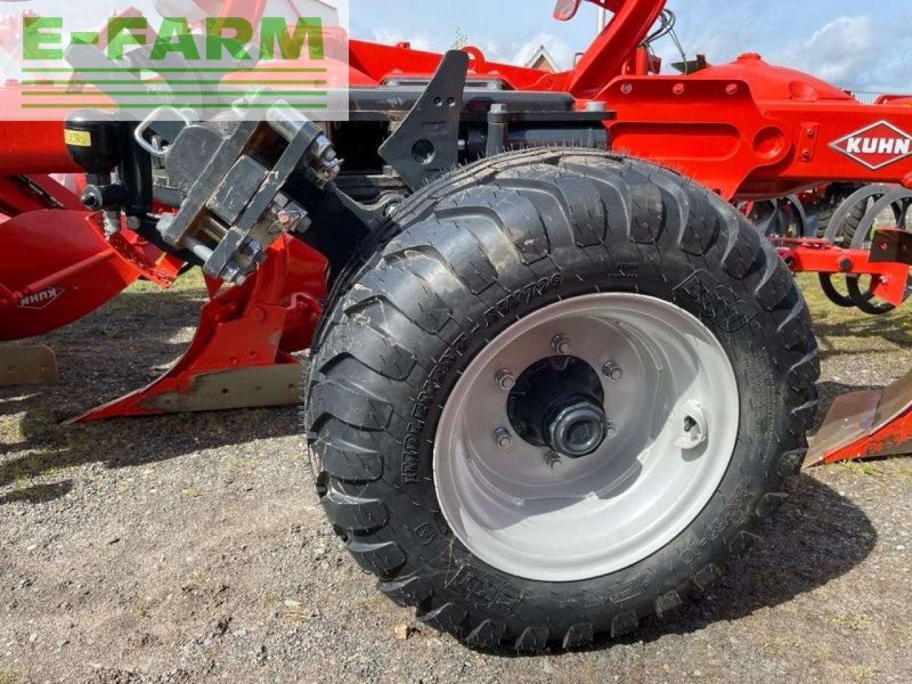 Kuhn varimaster l4eh80101 - Άροτρο: φωτογραφία 5 Kuhn varimaster l4eh80101 - Άροτρο: φωτογραφία 5