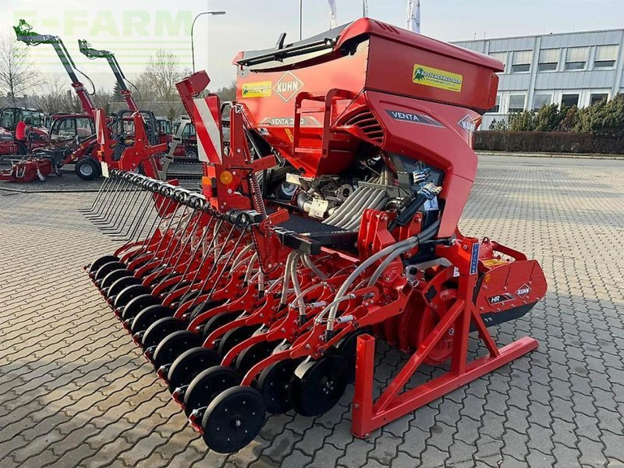Kuhn venta 1500 liter + hr3030 - Σπαρτική μηχανή: φωτογραφία 1 Kuhn venta 1500 liter + hr3030 - Σπαρτική μηχανή: φωτογραφία 1