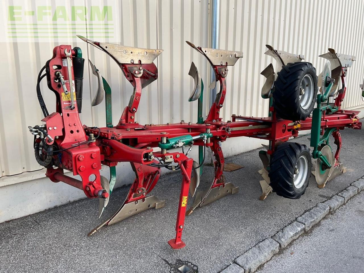 Kverneland LS 100-200 4-sch. - Άροτρο: φωτογραφία 1 Kverneland LS 100-200 4-sch. - Άροτρο: φωτογραφία 1