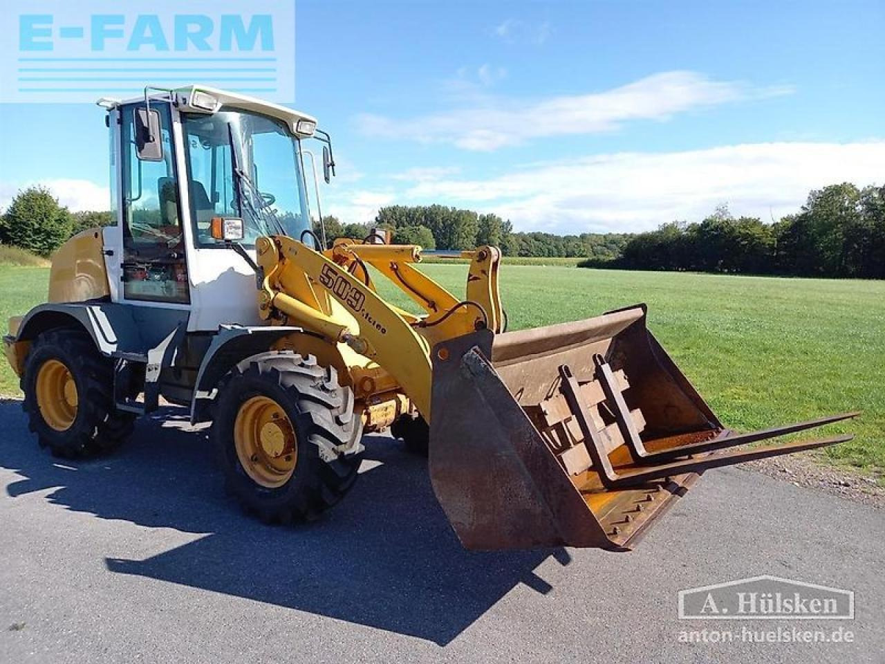 Liebherr 509 stereo inkl. schaufel und palettengabel - Μίνι εκσκαφέας: φωτογραφία 1 Liebherr 509 stereo inkl. schaufel und palettengabel - Μίνι εκσκαφέας: φωτογραφία 1