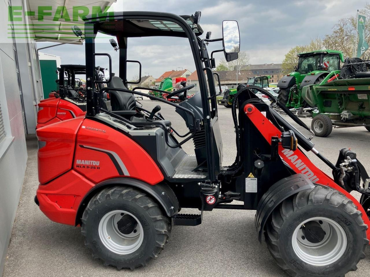 Manitou manitou mla 3-25 - Μίνι εκσκαφέας: φωτογραφία 5 Manitou manitou mla 3-25 - Μίνι εκσκαφέας: φωτογραφία 5
