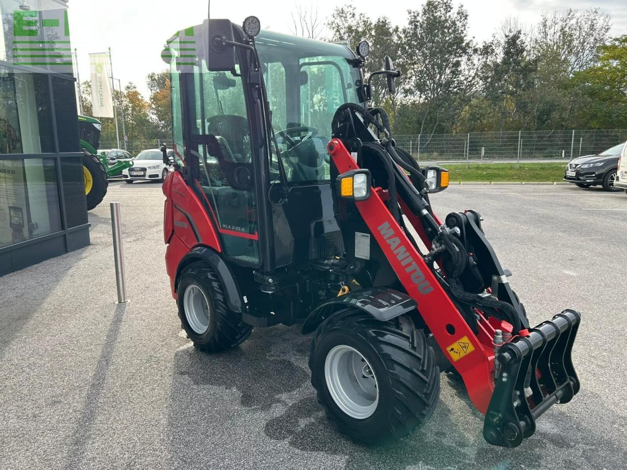 Manitou manitou mla2-25 - Μίνι εκσκαφέας: φωτογραφία 3 Manitou manitou mla2-25 - Μίνι εκσκαφέας: φωτογραφία 3