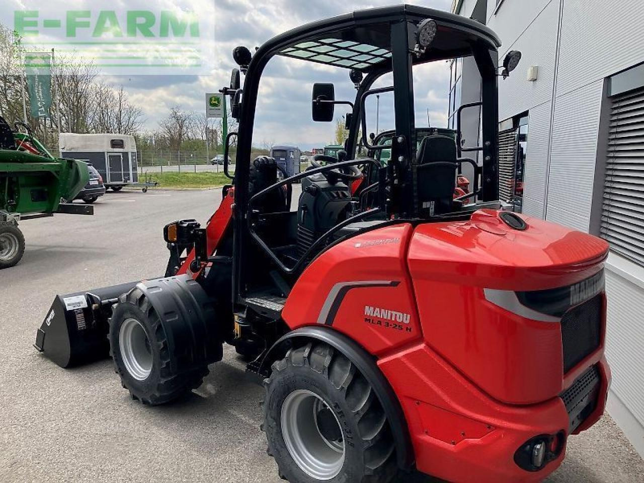 Manitou mla 3-25 - Μίνι εκσκαφέας: φωτογραφία 3 Manitou mla 3-25 - Μίνι εκσκαφέας: φωτογραφία 3