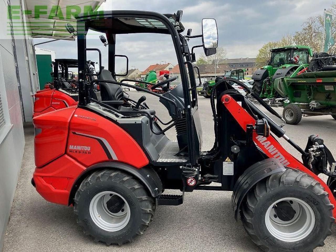 Manitou mla 3-25 - Μίνι εκσκαφέας: φωτογραφία 5 Manitou mla 3-25 - Μίνι εκσκαφέας: φωτογραφία 5