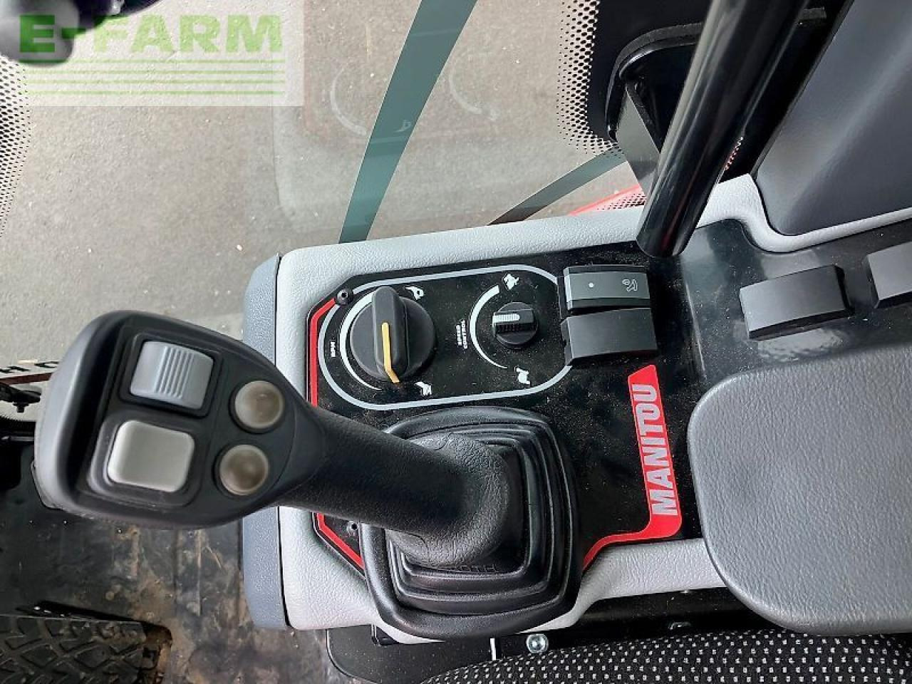 Manitou mla 4-50 - Μίνι εκσκαφέας: φωτογραφία 5 Manitou mla 4-50 - Μίνι εκσκαφέας: φωτογραφία 5