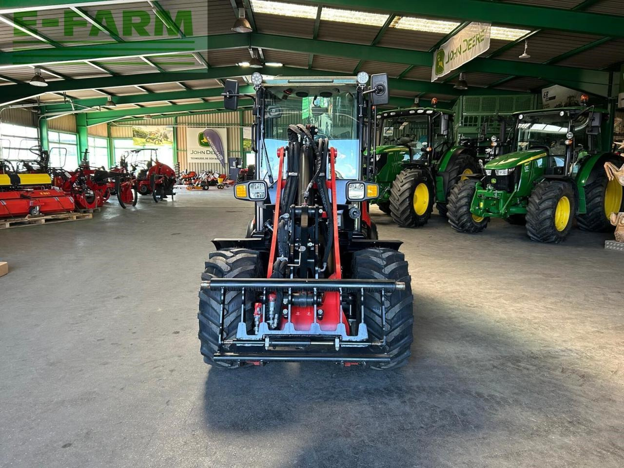 Manitou mla5-50 - Μίνι εκσκαφέας: φωτογραφία 5 Manitou mla5-50 - Μίνι εκσκαφέας: φωτογραφία 5