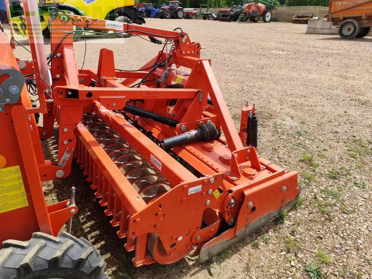 Maschio rapido dmr 3000 + nina 300 - Σπαρτική με σβάρνα: φωτογραφία 4 Maschio rapido dmr 3000 + nina 300 - Σπαρτική με σβάρνα: φωτογραφία 4