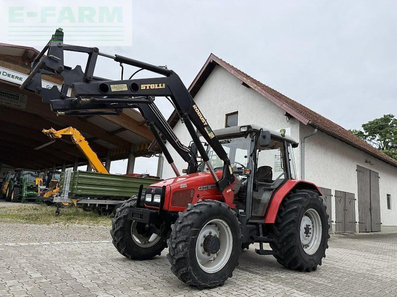 Massey Ferguson 4345 - Τρακτέρ: φωτογραφία 1 Massey Ferguson 4345 - Τρακτέρ: φωτογραφία 1