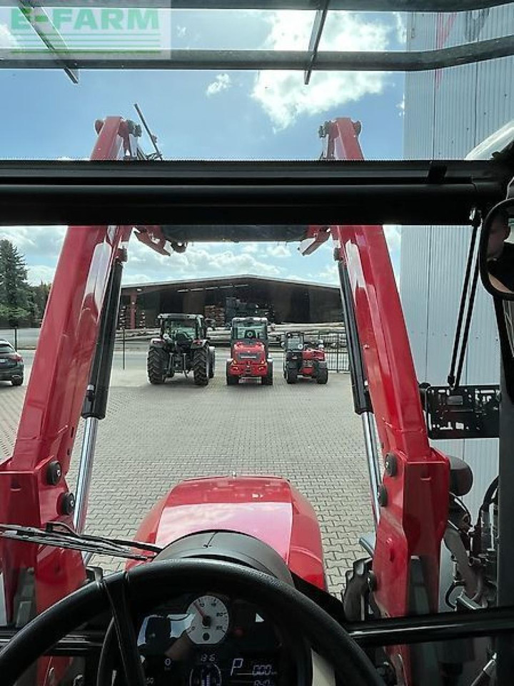 Massey Ferguson 5711m - Τρακτέρ: φωτογραφία 5 Massey Ferguson 5711m - Τρακτέρ: φωτογραφία 5