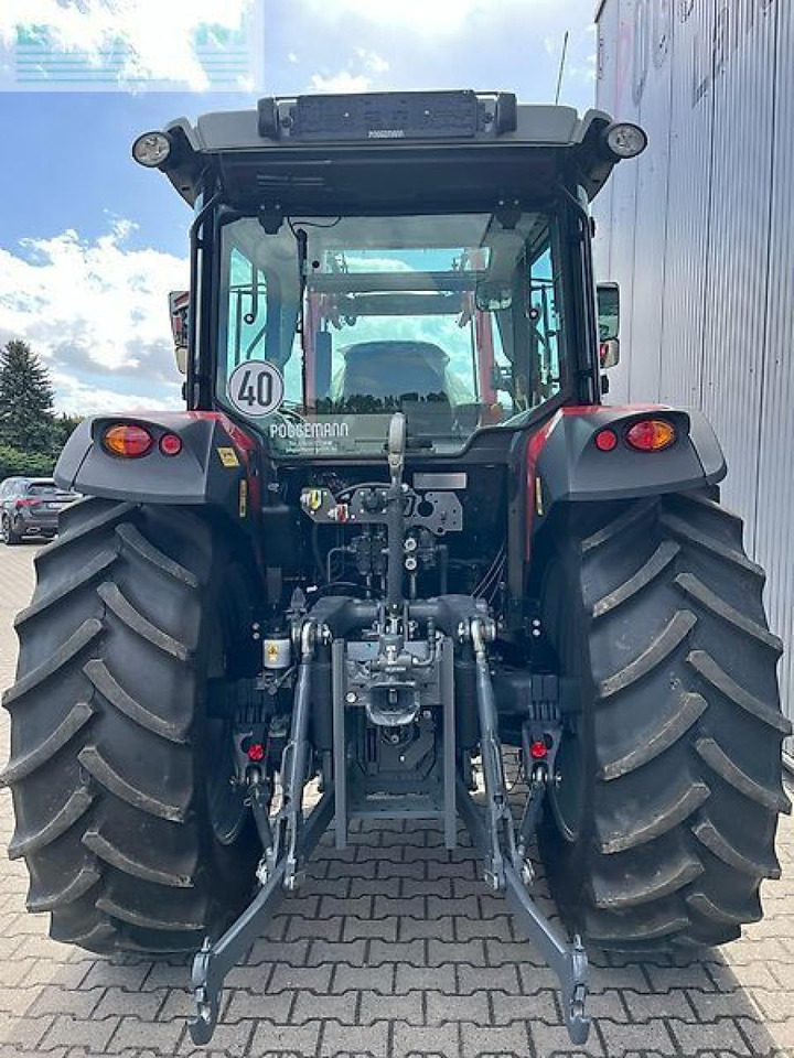 Massey Ferguson 5711m - Τρακτέρ: φωτογραφία 2 Massey Ferguson 5711m - Τρακτέρ: φωτογραφία 2