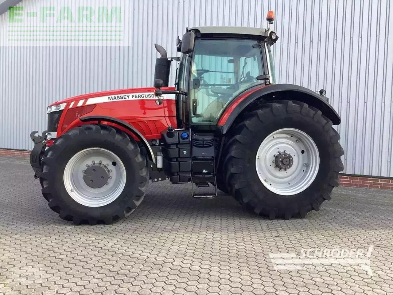 Massey Ferguson 8670 dyna-vt excellence - Τρακτέρ: φωτογραφία 1 Massey Ferguson 8670 dyna-vt excellence - Τρακτέρ: φωτογραφία 1