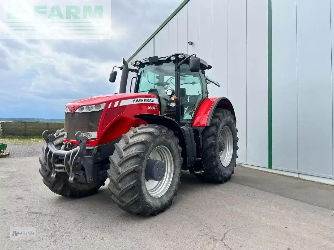 Massey Ferguson 8690 - Τρακτέρ: φωτογραφία 1 Massey Ferguson 8690 - Τρακτέρ: φωτογραφία 1
