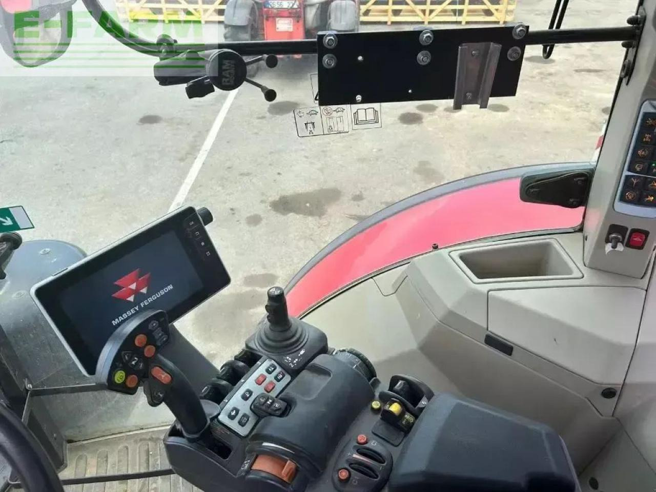 Massey Ferguson 8732s exclusive - Τρακτέρ: φωτογραφία 3 Massey Ferguson 8732s exclusive - Τρακτέρ: φωτογραφία 3