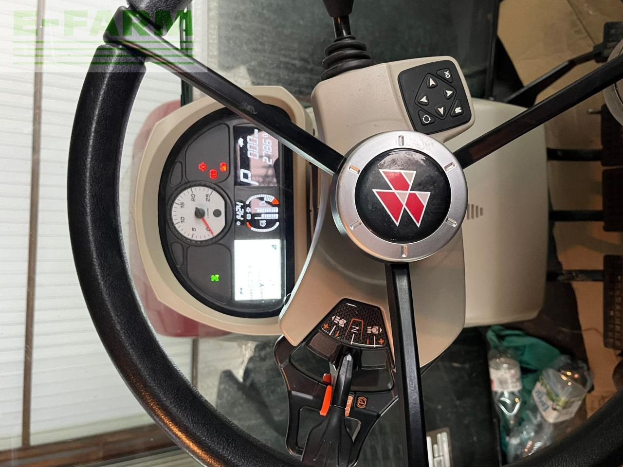 Massey Ferguson 8740S Dyna-VT - Τρακτέρ: φωτογραφία 5 Massey Ferguson 8740S Dyna-VT - Τρακτέρ: φωτογραφία 5