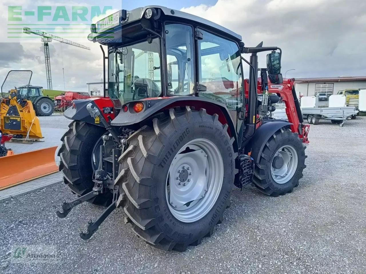 Τρακτέρ Massey Ferguson mf 4708 m kabine: φωτογραφία 7 Τρακτέρ Massey Ferguson mf 4708 m kabine: φωτογραφία 7