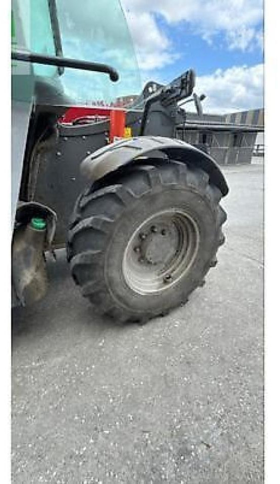 Massey Ferguson th7035 - Τηλεσκοπικός φορτωτής: φωτογραφία 3 Massey Ferguson th7035 - Τηλεσκοπικός φορτωτής: φωτογραφία 3