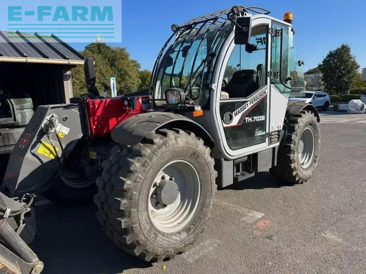 Massey Ferguson th7038 - Τηλεσκοπικός φορτωτής: φωτογραφία 1 Massey Ferguson th7038 - Τηλεσκοπικός φορτωτής: φωτογραφία 1