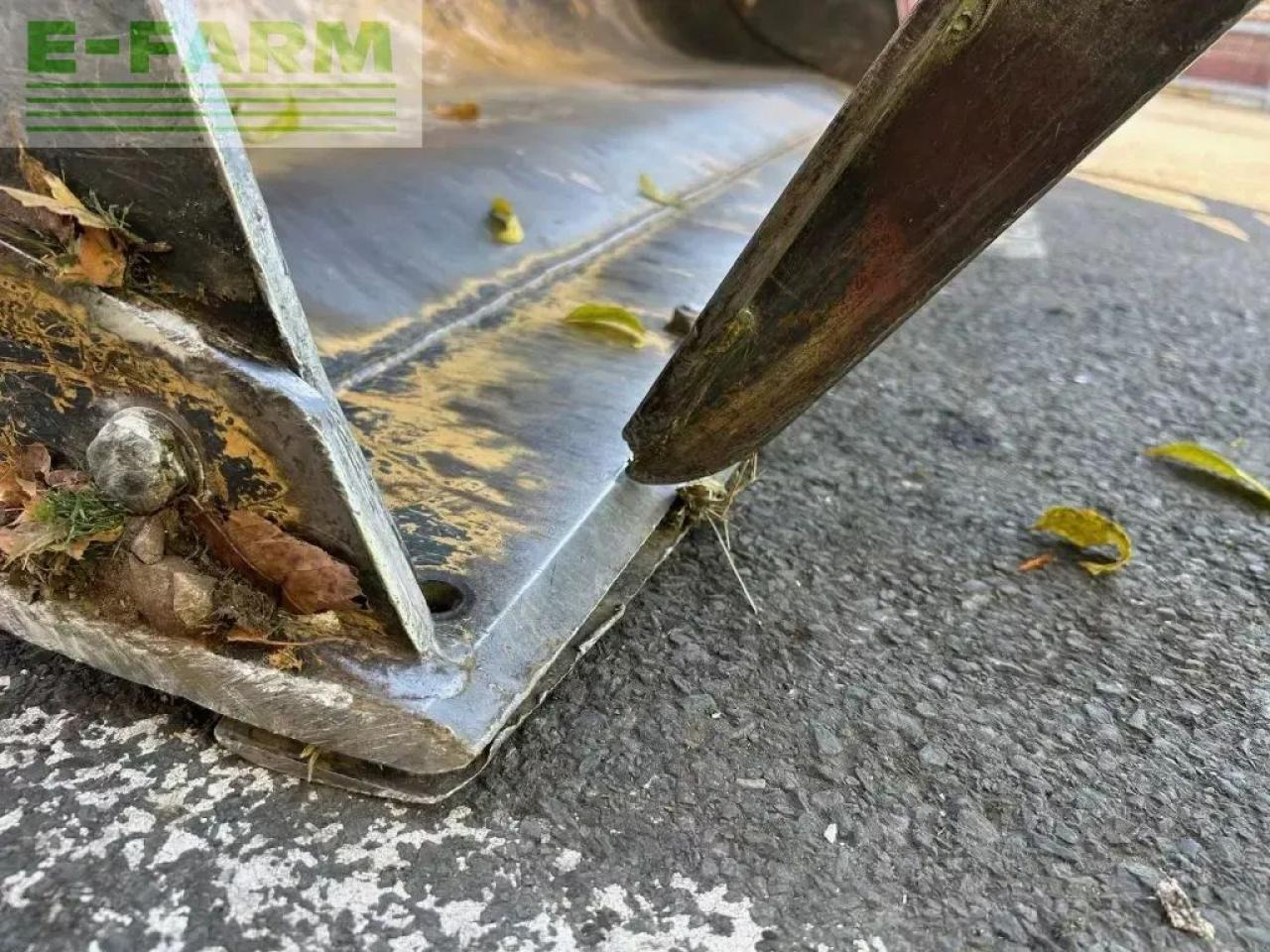 Massey Ferguson th7038 - Τηλεσκοπικός φορτωτής: φωτογραφία 4 Massey Ferguson th7038 - Τηλεσκοπικός φορτωτής: φωτογραφία 4