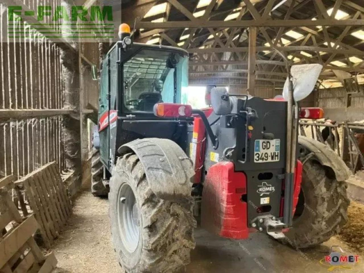 Massey Ferguson th7038 - Τηλεσκοπικός φορτωτής: φωτογραφία 5 Massey Ferguson th7038 - Τηλεσκοπικός φορτωτής: φωτογραφία 5