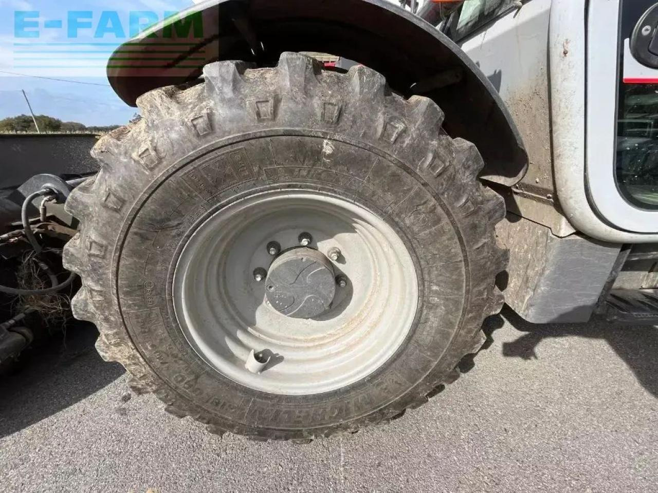 Massey Ferguson th7038 - Τηλεσκοπικός φορτωτής: φωτογραφία 2 Massey Ferguson th7038 - Τηλεσκοπικός φορτωτής: φωτογραφία 2