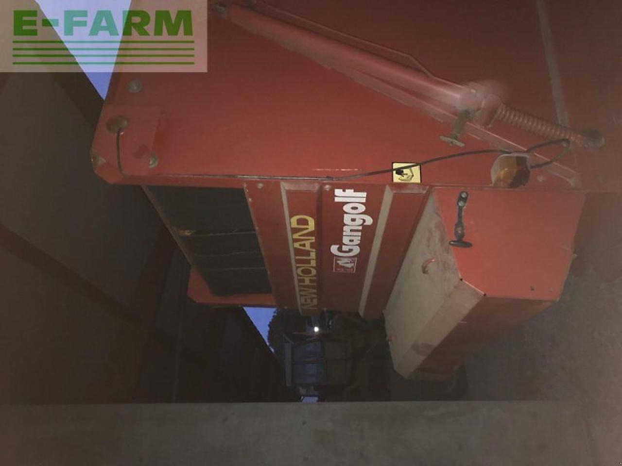 New Holland 640 B Bale Command - Χορτοδετική μηχανή τετράγωνες μπάλες: φωτογραφία 4 New Holland 640 B Bale Command - Χορτοδετική μηχανή τετράγωνες μπάλες: φωτογραφία 4