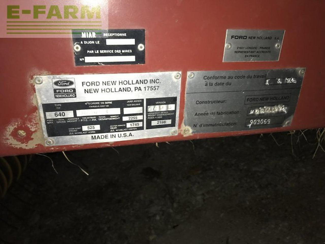 New Holland 640 B Bale Command - Χορτοδετική μηχανή τετράγωνες μπάλες: φωτογραφία 3 New Holland 640 B Bale Command - Χορτοδετική μηχανή τετράγωνες μπάλες: φωτογραφία 3