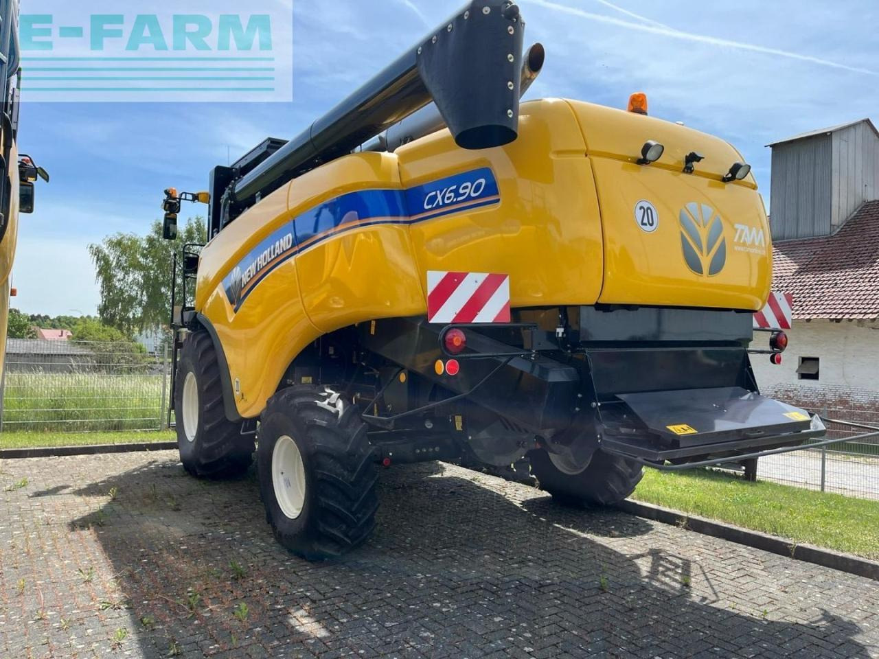 New Holland CX 6.90 - Θεριζοαλωνιστική μηχανή: φωτογραφία 5 New Holland CX 6.90 - Θεριζοαλωνιστική μηχανή: φωτογραφία 5