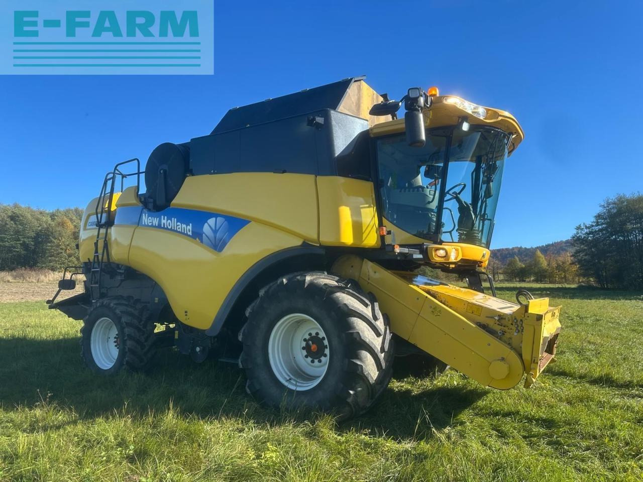 New Holland CX 8080 - Θεριζοαλωνιστική μηχανή: φωτογραφία 1 New Holland CX 8080 - Θεριζοαλωνιστική μηχανή: φωτογραφία 1