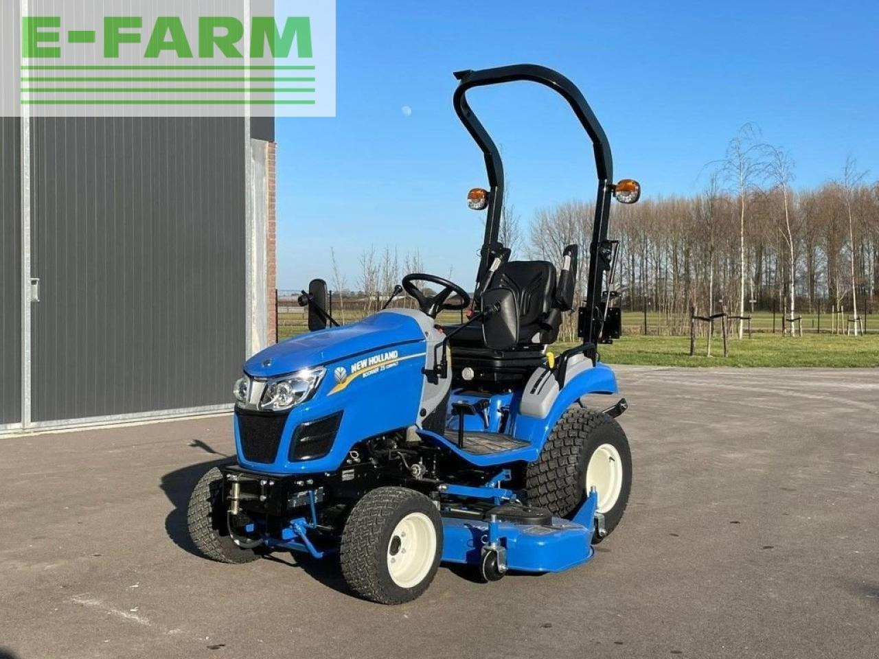 New Holland boomer 25 compact - Τρακτέρ: φωτογραφία 1 New Holland boomer 25 compact - Τρακτέρ: φωτογραφία 1