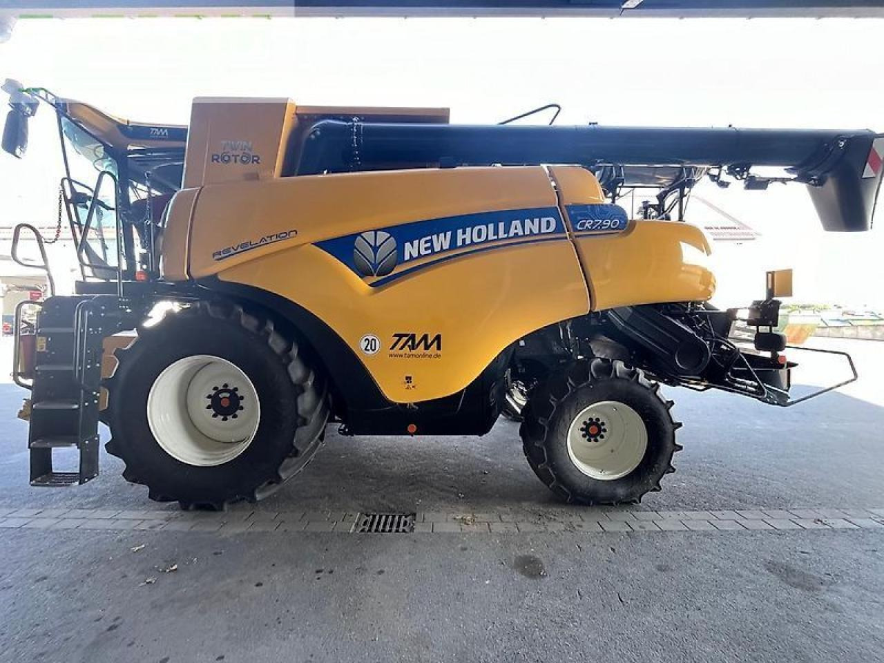 New Holland cr 7.90 + 8,53m sw + ssw - Θεριζοαλωνιστική μηχανή: φωτογραφία 1 New Holland cr 7.90 + 8,53m sw + ssw - Θεριζοαλωνιστική μηχανή: φωτογραφία 1