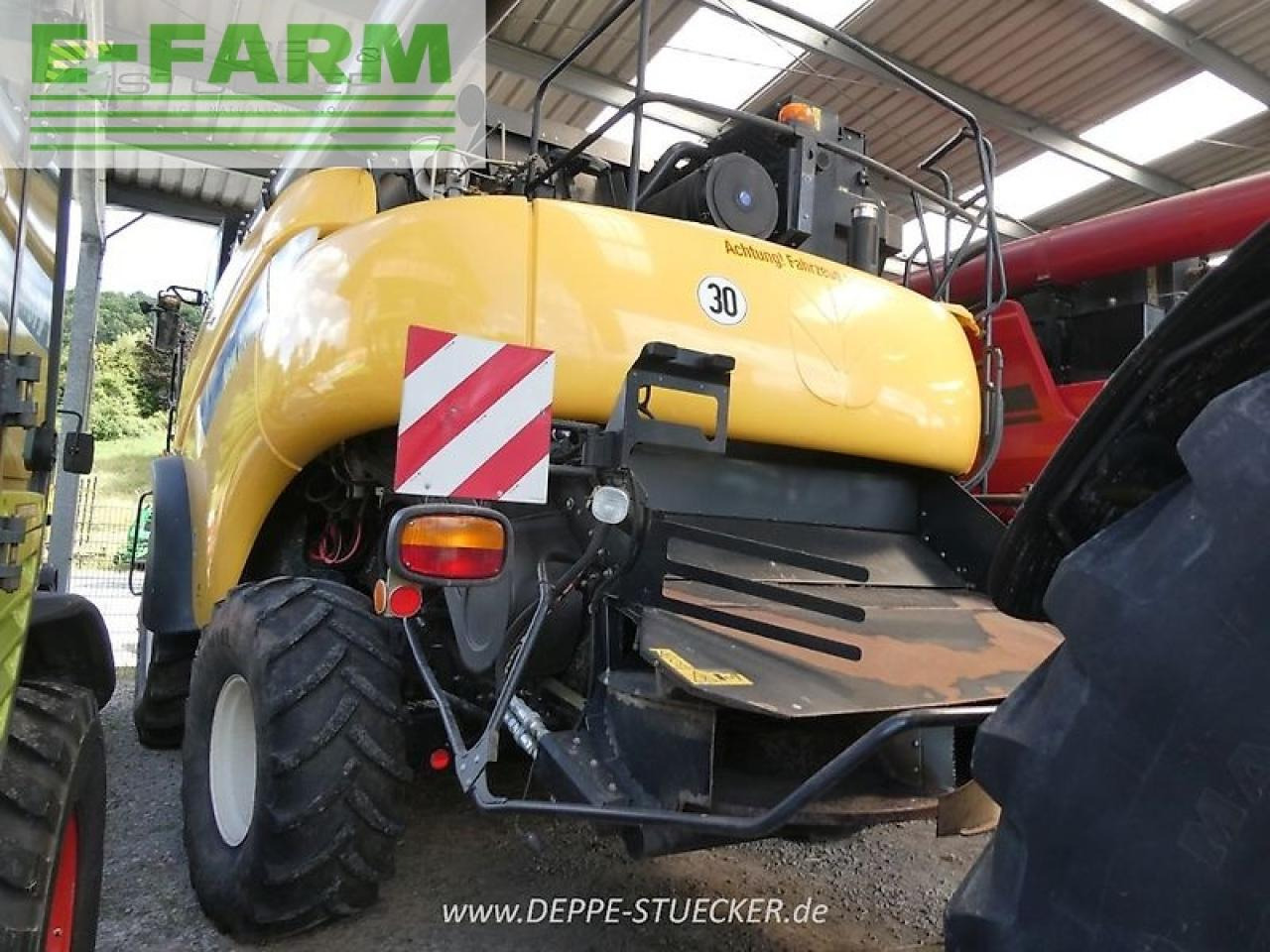 New Holland cr 9090 elevation - Θεριζοαλωνιστική μηχανή: φωτογραφία 5 New Holland cr 9090 elevation - Θεριζοαλωνιστική μηχανή: φωτογραφία 5