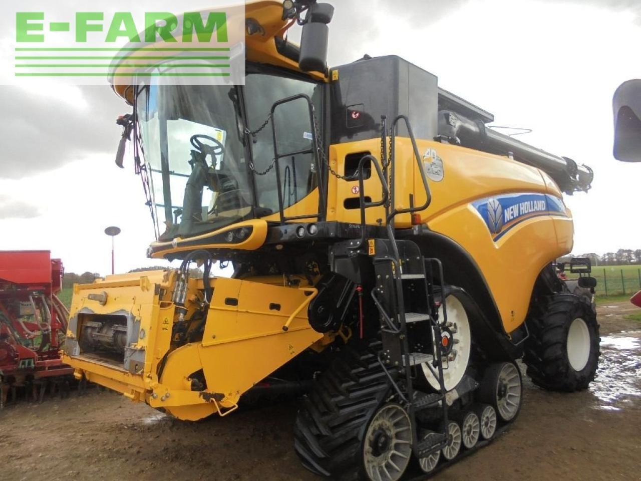 New Holland cr9.90 - Θεριζοαλωνιστική μηχανή: φωτογραφία 1 New Holland cr9.90 - Θεριζοαλωνιστική μηχανή: φωτογραφία 1