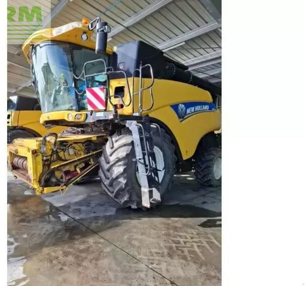 New Holland cr9080 - Θεριζοαλωνιστική μηχανή: φωτογραφία 1 New Holland cr9080 - Θεριζοαλωνιστική μηχανή: φωτογραφία 1
