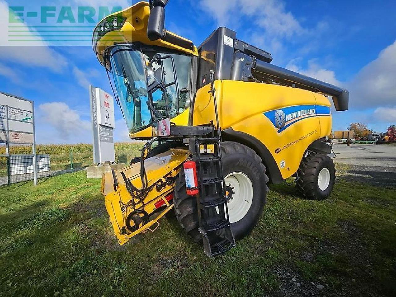 New Holland cx 6.90 mit ultraflowtrommel !!! - Θεριζοαλωνιστική μηχανή: φωτογραφία 1 New Holland cx 6.90 mit ultraflowtrommel !!! - Θεριζοαλωνιστική μηχανή: φωτογραφία 1