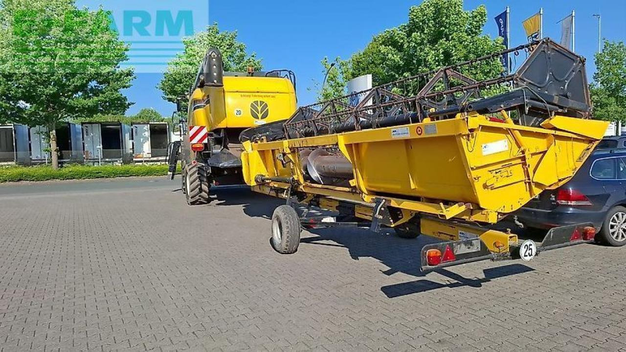 New Holland cx 840 - Θεριζοαλωνιστική μηχανή: φωτογραφία 5 New Holland cx 840 - Θεριζοαλωνιστική μηχανή: φωτογραφία 5